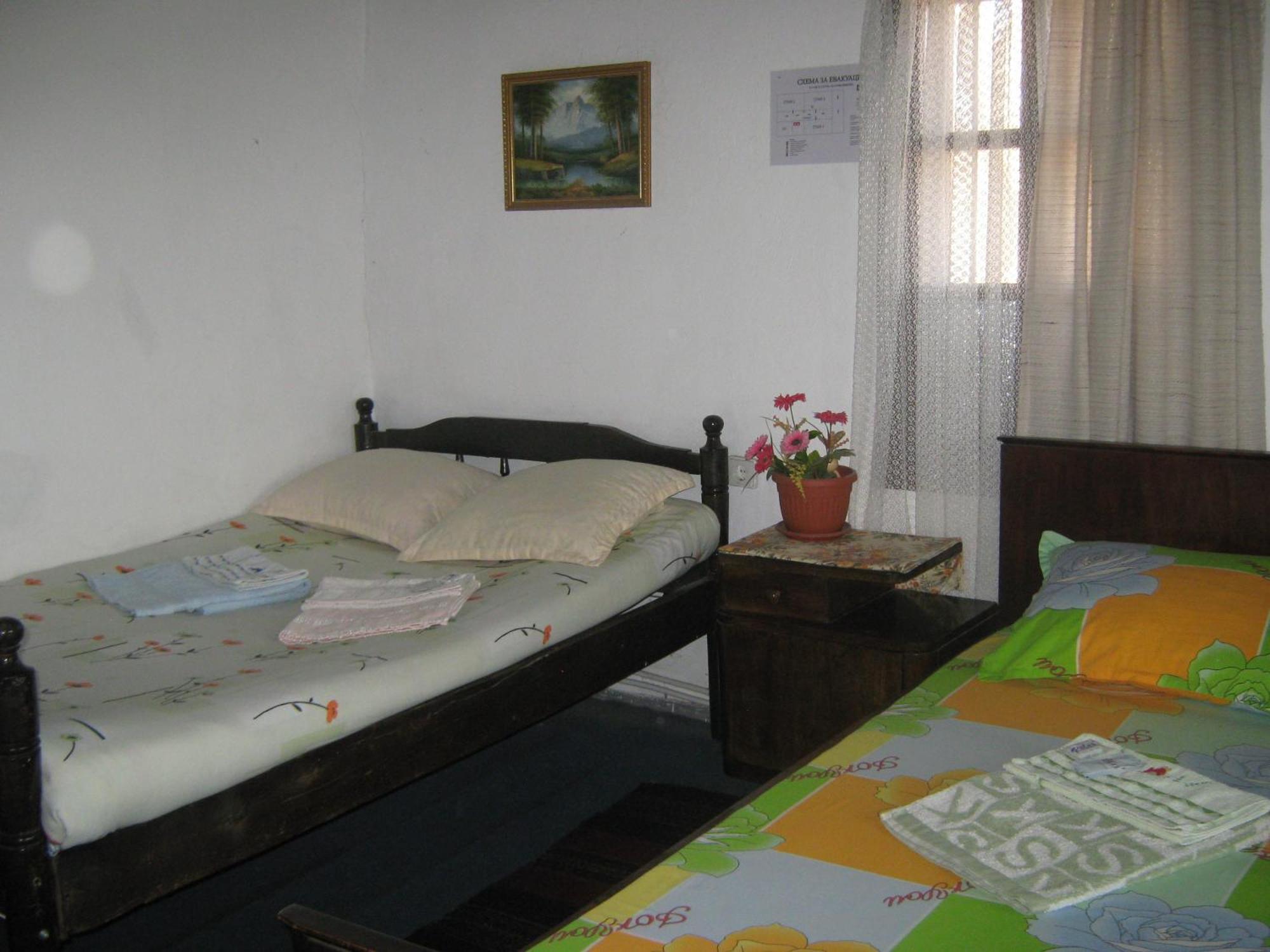 The Old House Guest House Obedinenie Habitación foto